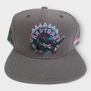 Toronto Raptors Mitchell & Ness NBA From Dusk HWC Fitted Hat Mens size 7 1/2 New